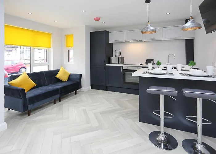 Deluxe One-Bedroom Apartment